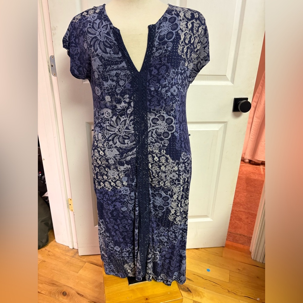 Lucky Brand Navy and White Floral Dress size L
